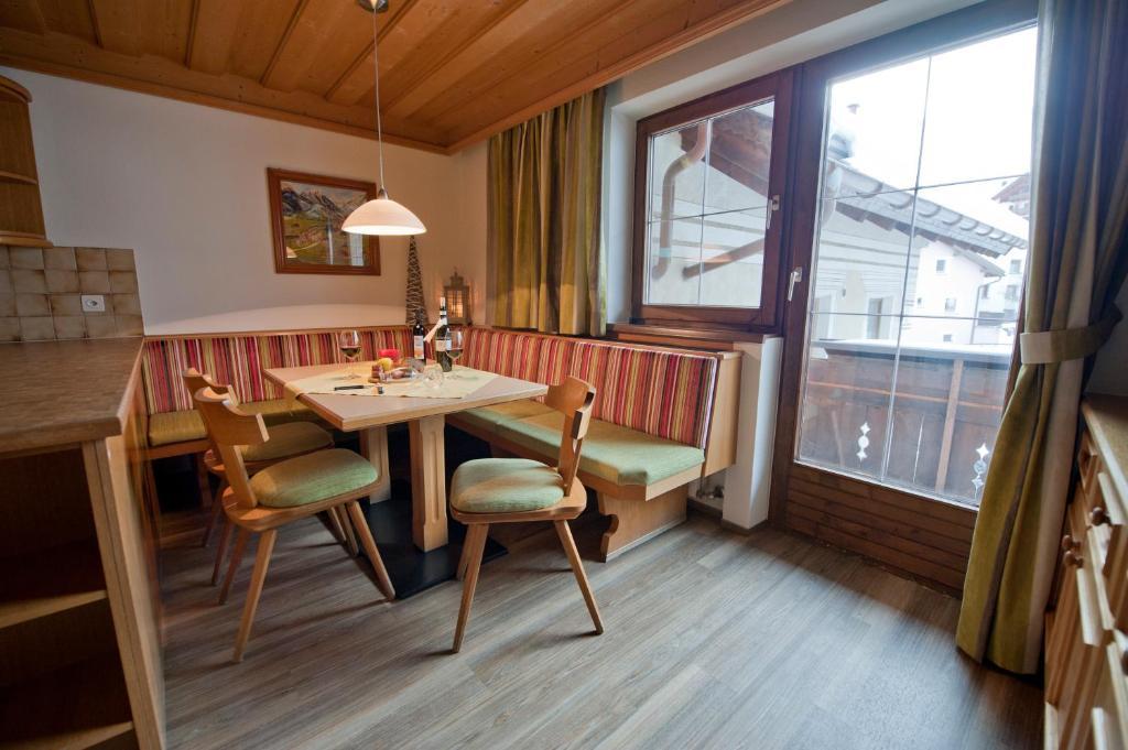 Apartmán Haus Am Brunnen Samnaun Pokoj fotografie